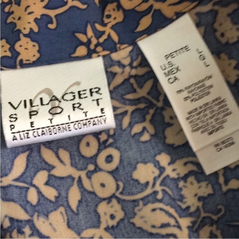 🆕 VILLAGER Blue Floral
Sleeveless Blouse L P - Picture 5 of 6
